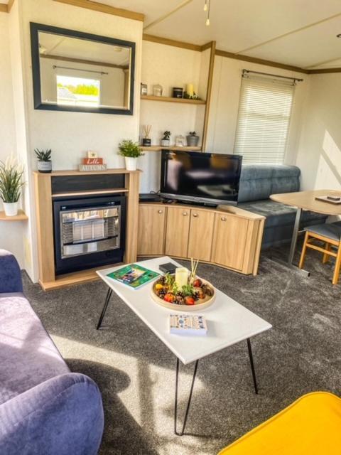 Vila The Hygge Retreat At 7 Lakes Country Park, Lincolnshire Crowle  Exteriér fotografie